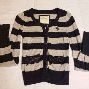 XS Abercrombie and Fitch cardigan